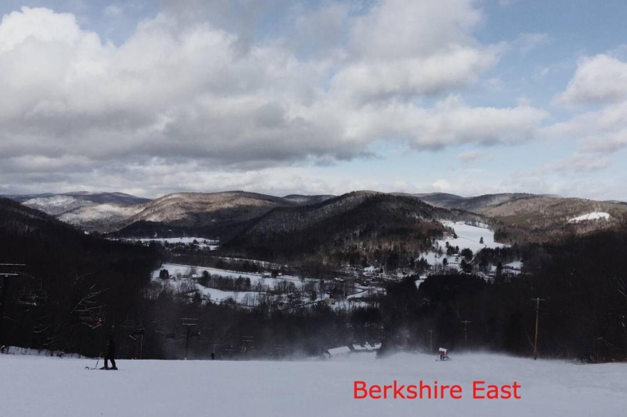 Berkshires Studio Apartment At The Stephentown Hotel 핸콕 외부 사진